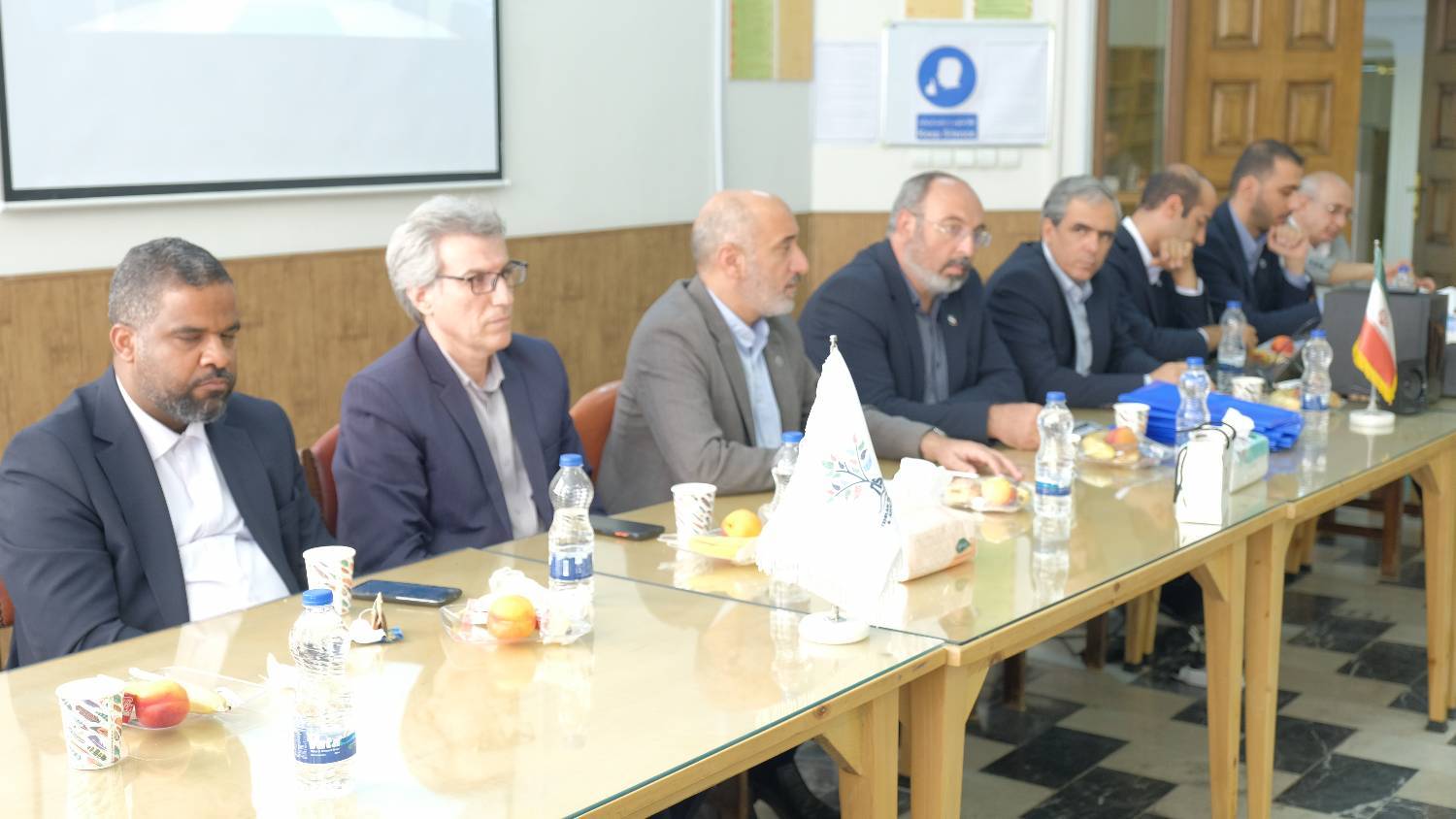 گزارش تصویری | اولین جلسه شورای دبیران سال تحصیلی 1405-1406